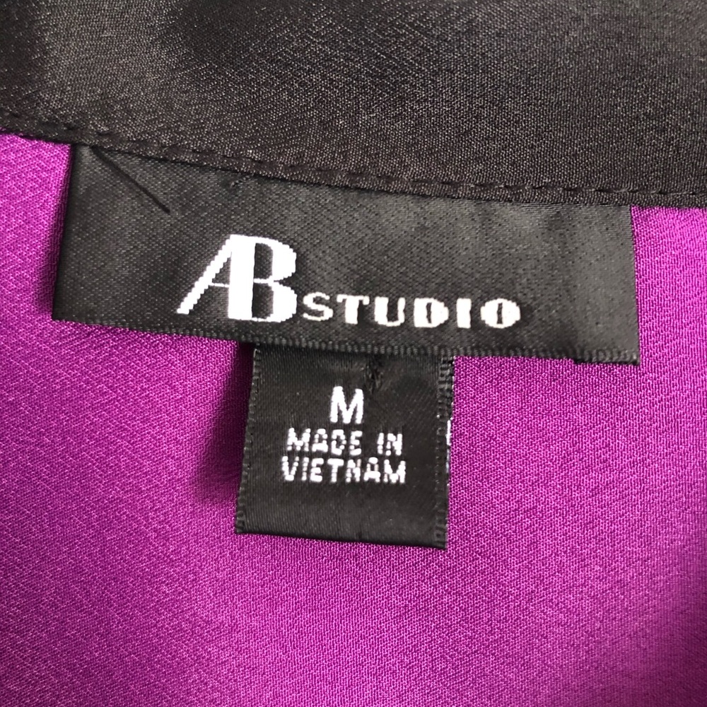 *SOLD* SOLD* AB Studio Blouse - Picture 5 of 7